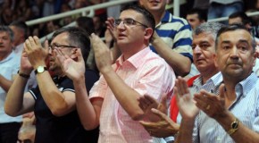 SUTON: ”Nema rasprodaje, titulom okruniti sjajnu sezonu”