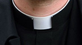 Velečasni dječaku: Kad odrasteš bit ćeš bolestan i peder!
