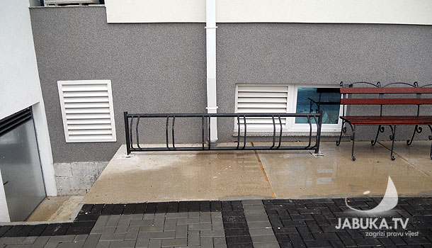 bicikl_parking_1