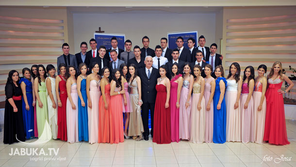 4_B_Ekonomisti