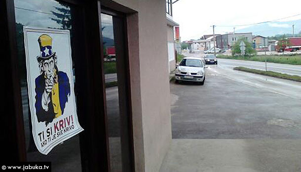 plakat_nova_bila