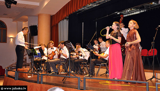 tamburaski_orkestar_siroki_brijeg_1