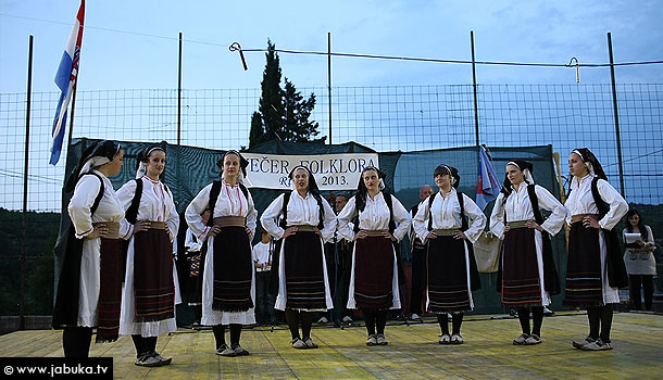 foklor_ruzici_4
