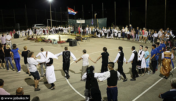 foklor_ruzici_9