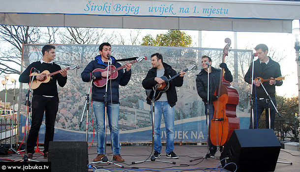 ukrasavanje_bora_siroki_brijeg_9