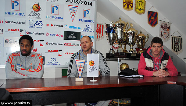 jahmar_young_siroki_press_conference_1