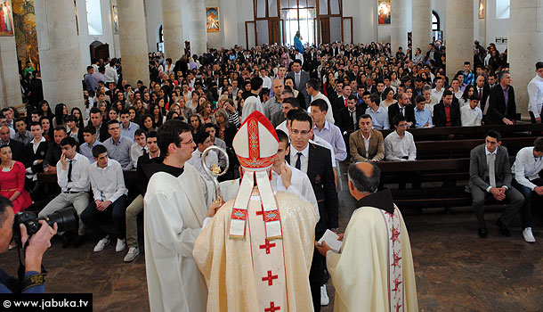 krizma_2014_siroki_20