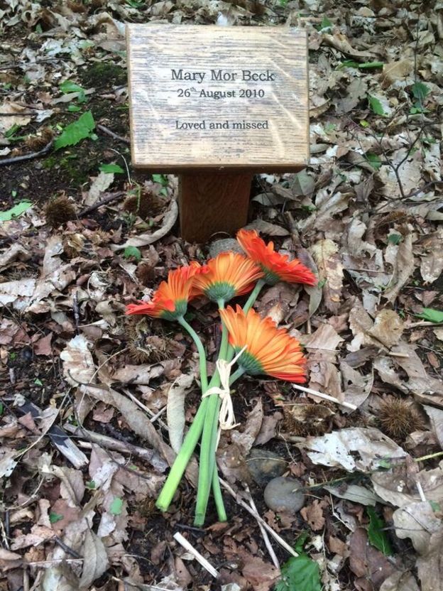 mary grave
