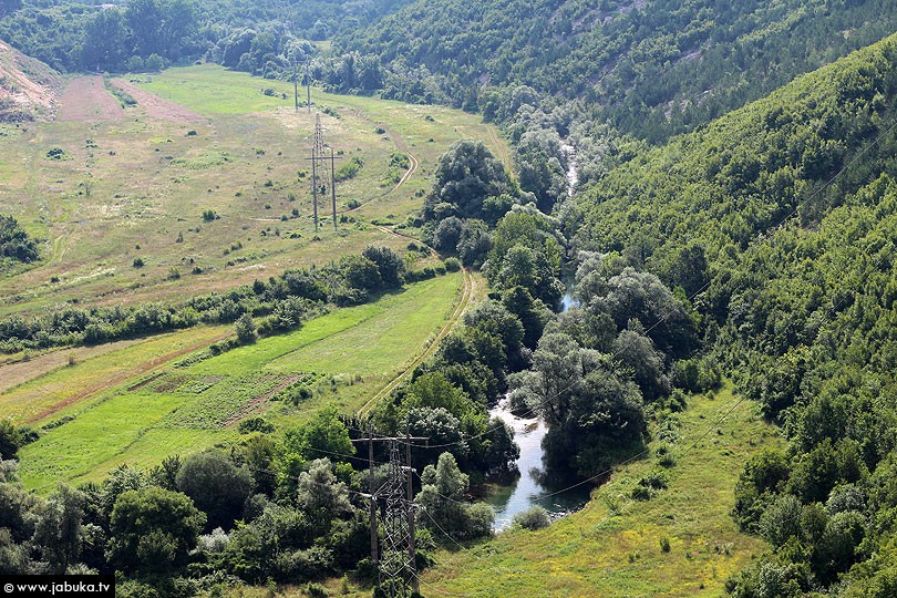 Polje rijeka Lištica proljeće