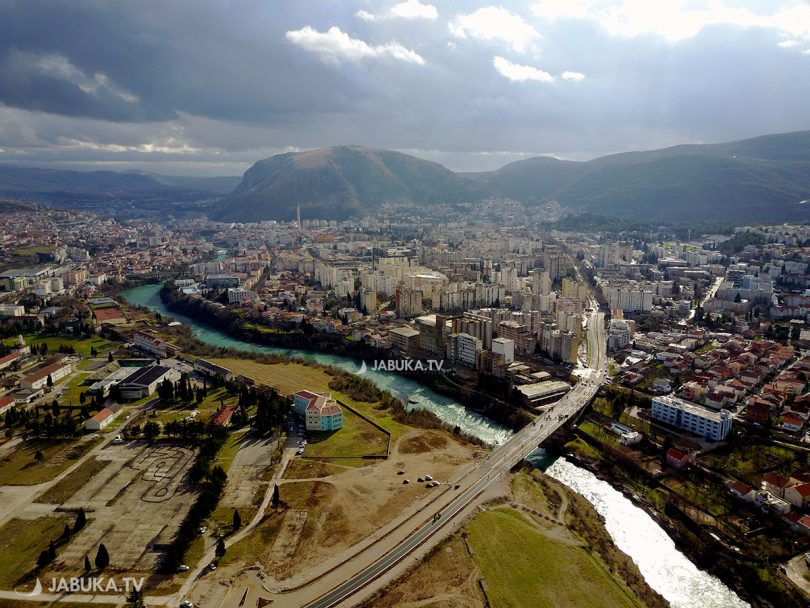 most Avenija – Sutina