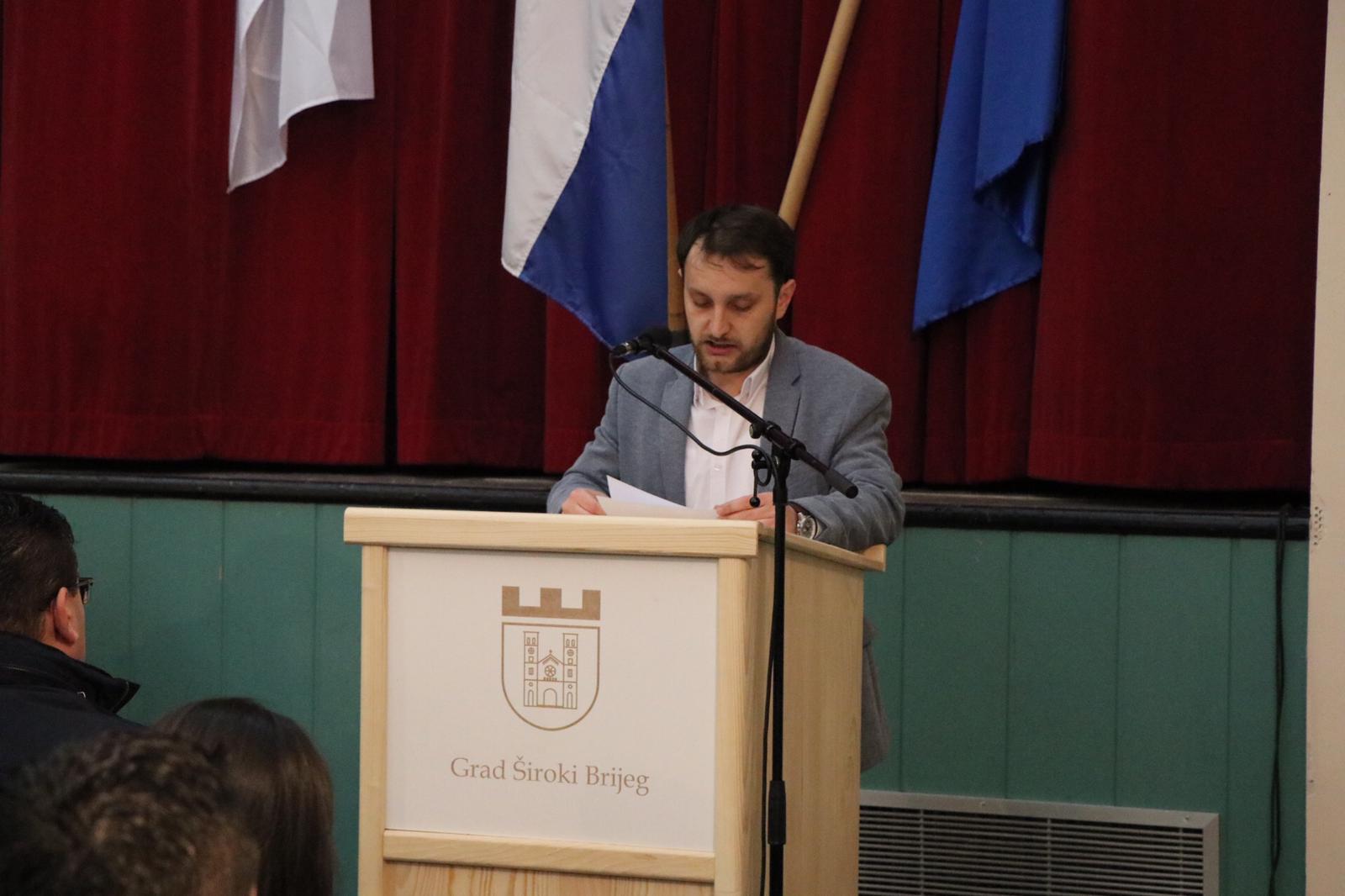 besplatni međurasni lezbijski seks videa