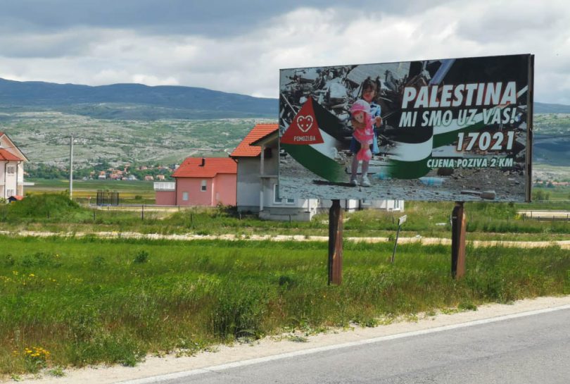 Duvnjaci se pitaju: “Tko postavlja plakate s pozivom za pomoć Palestini?”