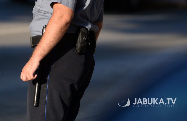 BiH: Bivšim policajcima mirovina na čekanju zbog “greške u sustavu”