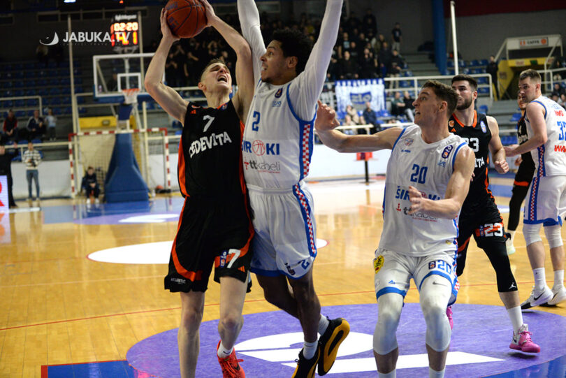 Alexander Hunter, Matej Perković