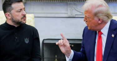 U.S. President Donald Trump talks with Ukrainian President Volodymyr Zelenskiy at the White House in Washington, D.C., U.S., February 28, 2025. REUTERS/Brian Snyder