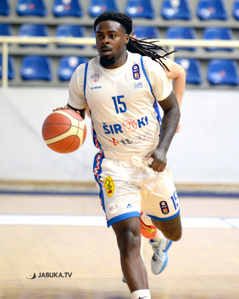 Maliek White