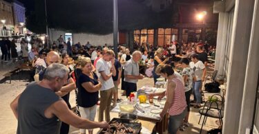 Velika fotogalerija: Široki Brijeg u svečanom ozračju na Uočnici Velike Gospe Velika fotogalerija: Široki Brijeg u svečanom ozračju na Uočnici Velike Gospe