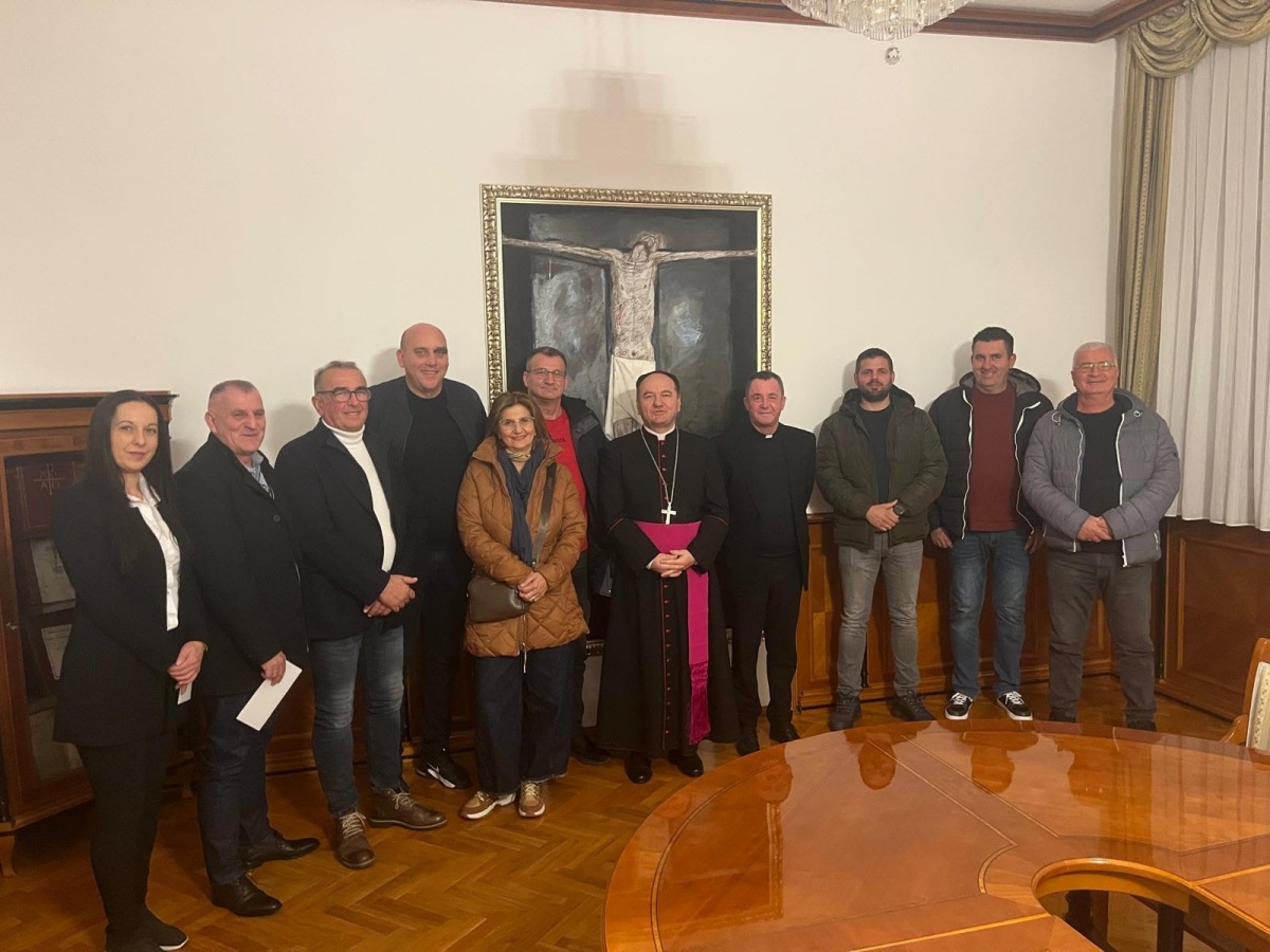 Biskup Palić: “Suspendirani klerici nemaju ovlast valjano podjeljivati sakramente – oni su nevaljani”