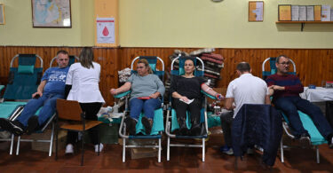 Široki Brijeg: Učenici volontirali na akciji darivanja krvi u Kočerinu