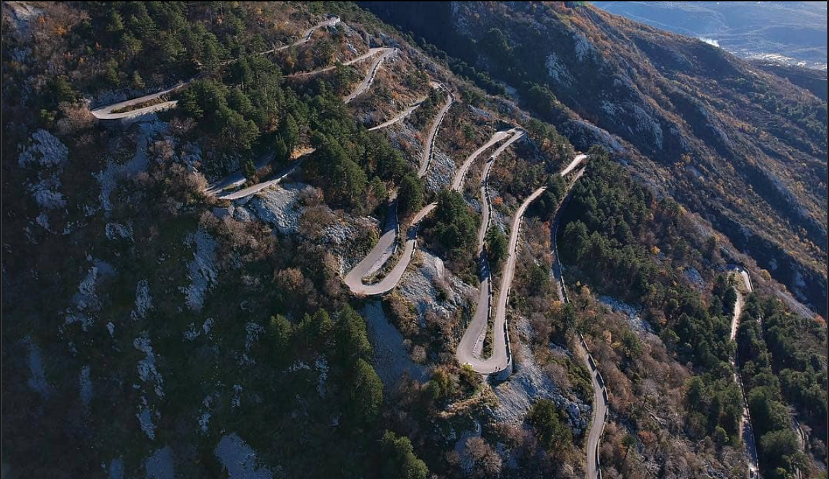 Projektirao ju je Hrvat, a naručio knez: Znate li gdje se nalazi najljepša cesta na Balkanu?