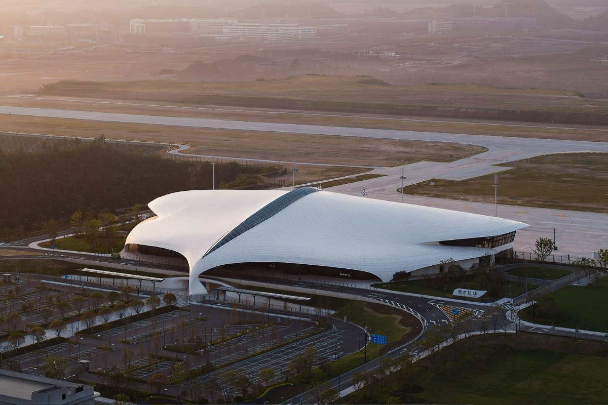 Zračna luka koja je “ukrotila” planinu: Gradili su je 17 godina, a izgleda kao umjetničko djelo