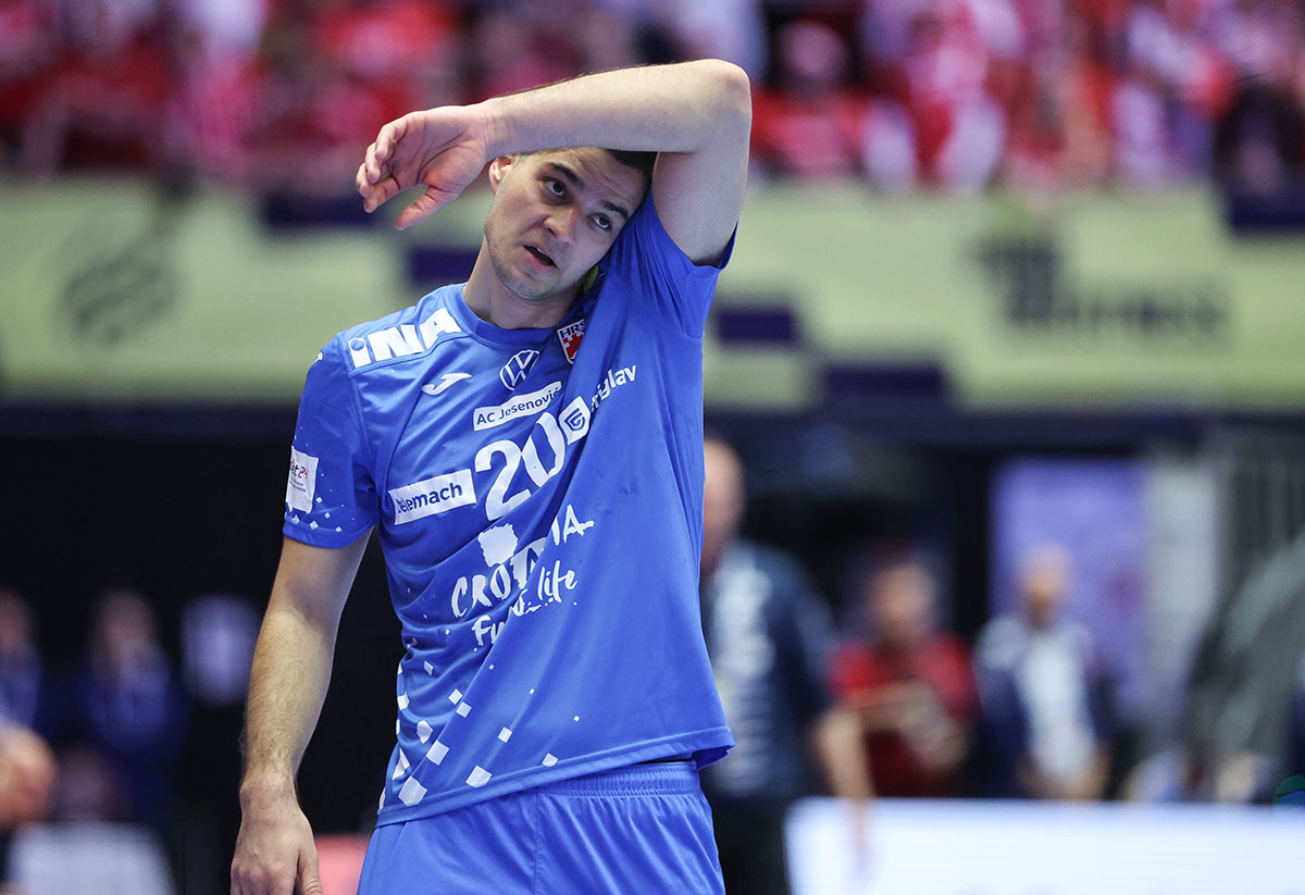 Maraš o dočeku: Zvali smo i druge pjevače, žao mi je što je politika zasjenila naš uspjeh