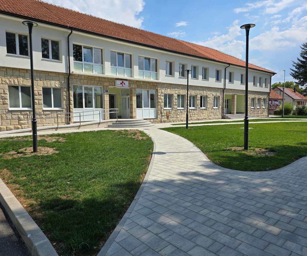 Sindikati zdravstva u HBŽ-u prosvjedovali u Livnu: Plaće više nisu pravedno vrednovane